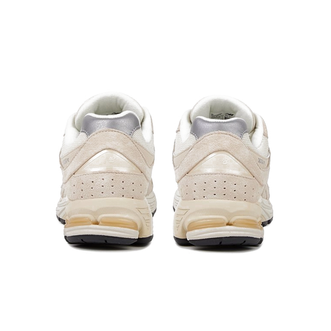 NEW BALANCE 2002R CREAM BEIGE