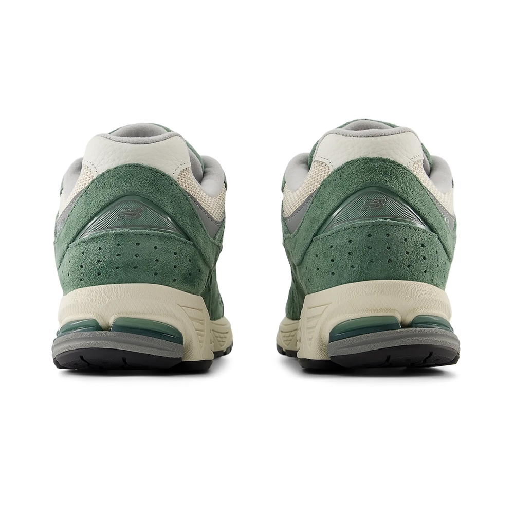 NEW BALANCE 2002R GREEN SUEDE