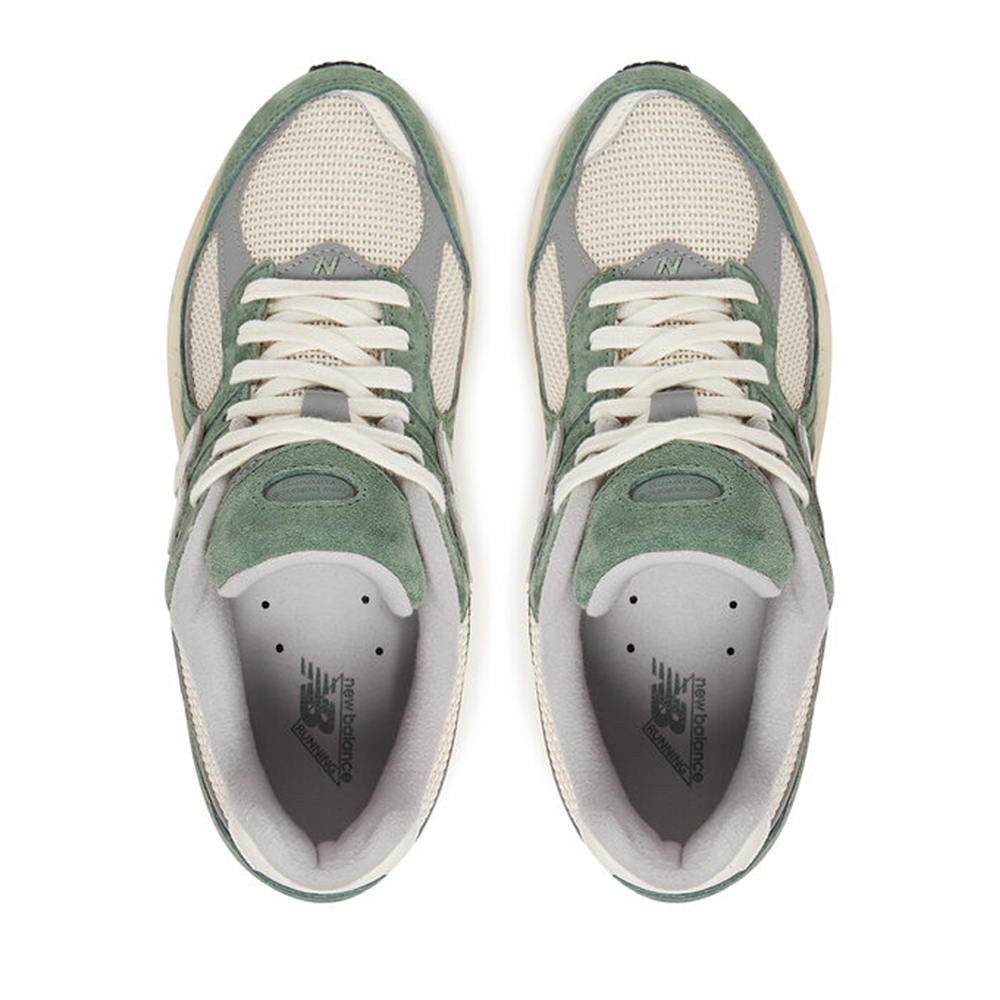 NEW BALANCE 2002R GREEN SUEDE